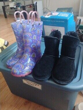Bear Paw/ Western Chief Boots